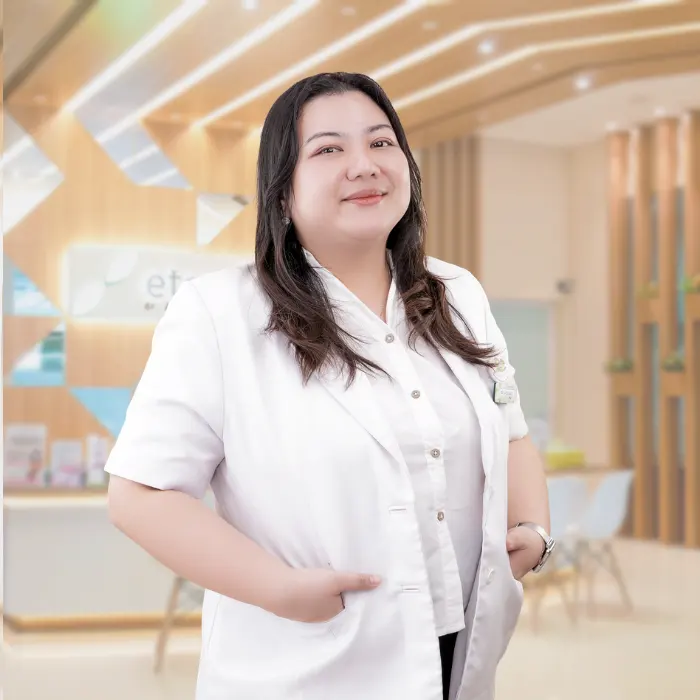 dr. Jessica Febriani
